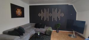 Neu: Modernes Apartment / 74m2 / 2 Schlafz + Netflix