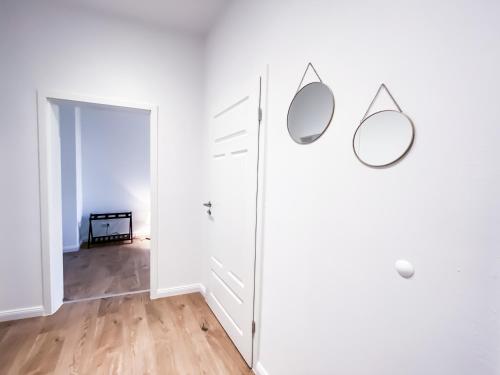 Neu renovierte Wohnung mit modernem Bad, Küche, Waschmaschine und Trockner