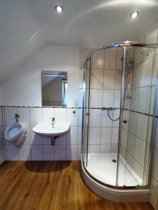 Neue moderne ganze 90 qm² Ferienwohnung Berta in Brilon Madfeld