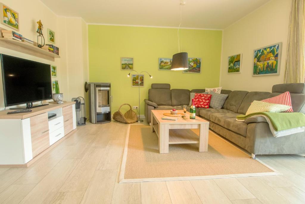 Neue Reihe 28 - Wohnung Buhne 28 Neue Reihe 28, 18374 Zingst