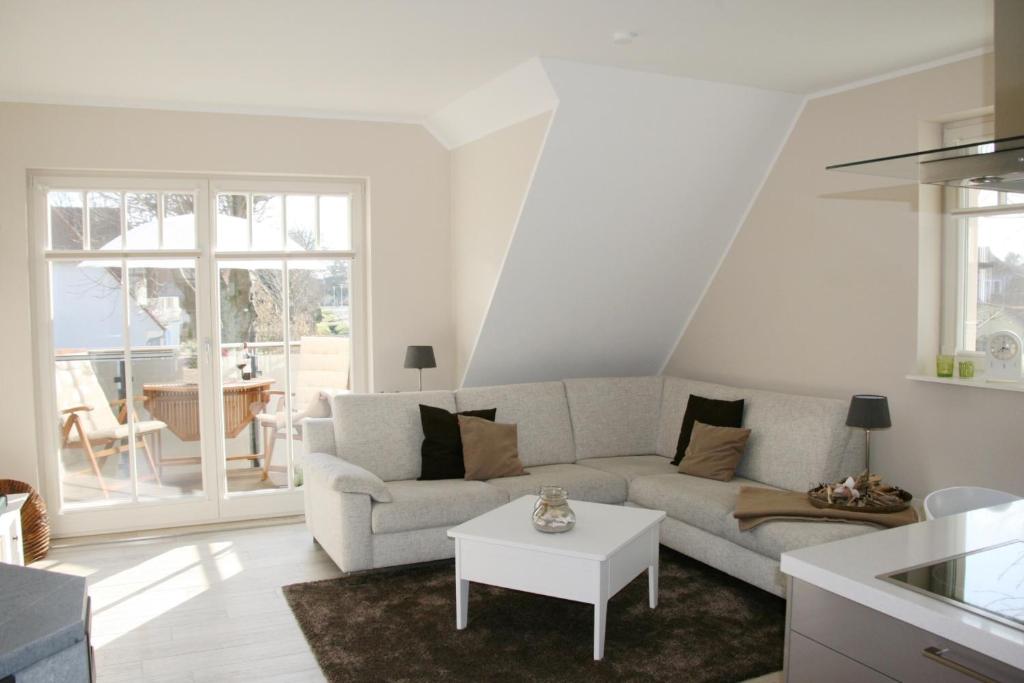 Neue Reihe 28 - Wohnung Kleine Auszeit Neue Reihe 28, 18374 Zingst