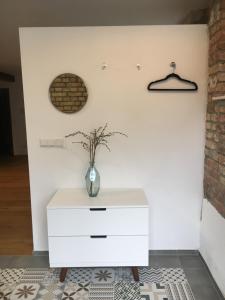 Neue und barrierefreie Altbauwohnung mit Charme