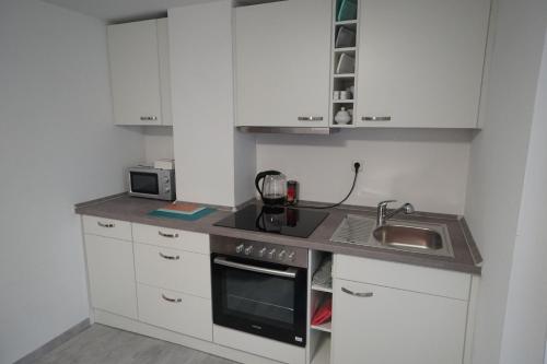 Appartement Neue und zentral gelegene Wohnung in Stuttgart 36 Tuchbleiche 70439 Stuttgart Bade-Wurtemberg