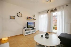 Neuer Weg 1 b Wohnung Haron