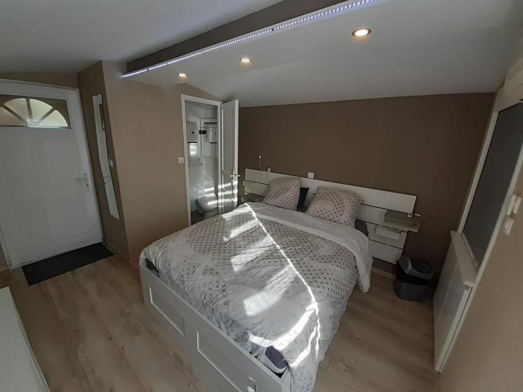 Neues Exclusives 2 Schlafzimmer Apartment Hamburg 21077 Hambourg