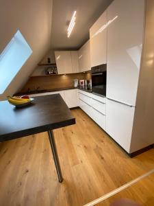 Appartement Neues Inserat, modernes Penthouse, nahe Würzburg 19 Hauptstraße Dachgeschoss, Etage 2 97288 Wurtzbourg Bavière