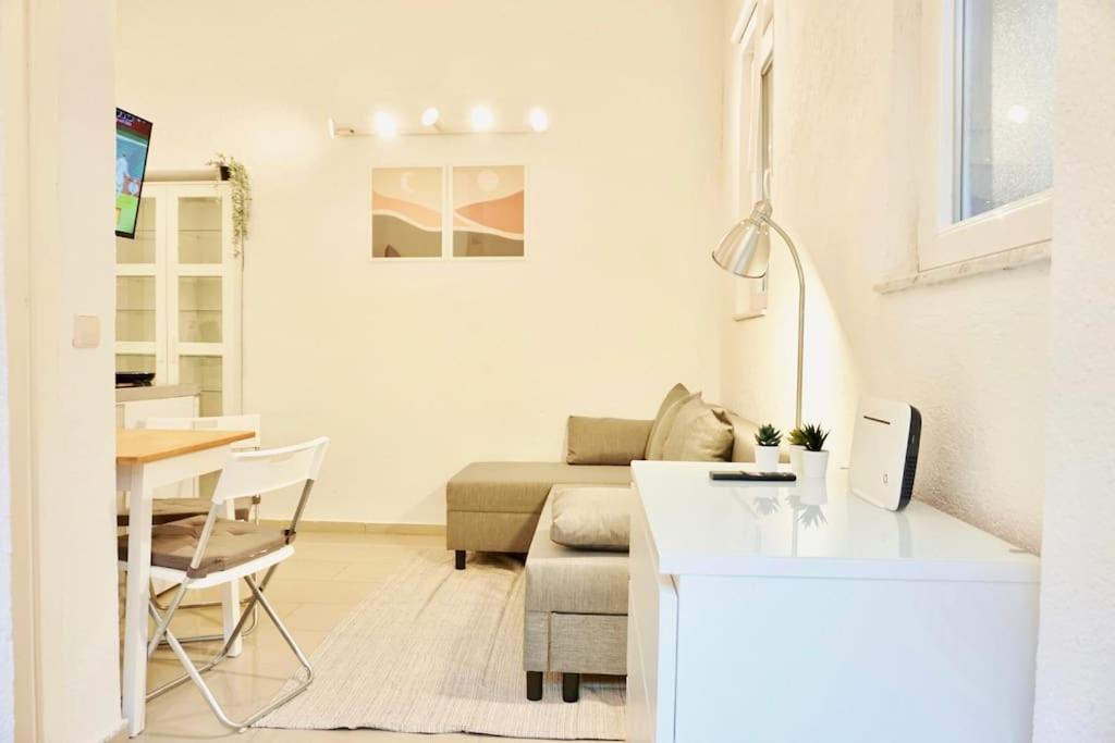 Neues und gemütliches Studio-Apartment in Top Lage nähe Karlsruhe Innenstadt 63 Pfinztalstraße im Hinterhof, 76227 Karlsruhe