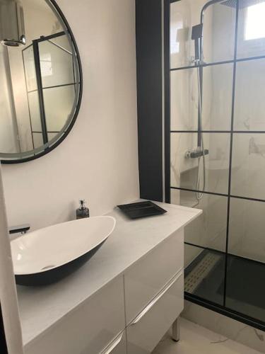 Neuilly-Sur-Seine : 2 pièces 40 m2- central