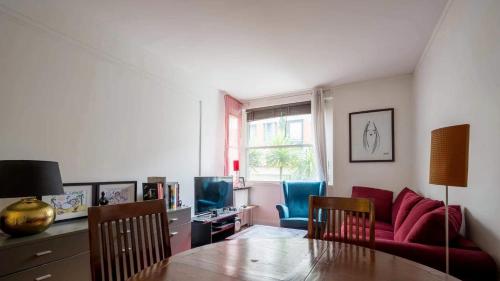 Neuilly-Sur-Seine f2 en rez de chaussée