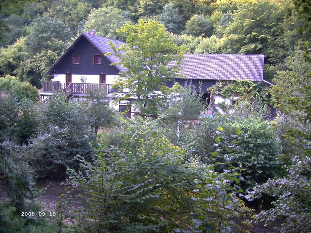 Neumühle Ferienwohnung 2 Neumühle 1, Ferienwohnung 2, 56826 Lutzerath