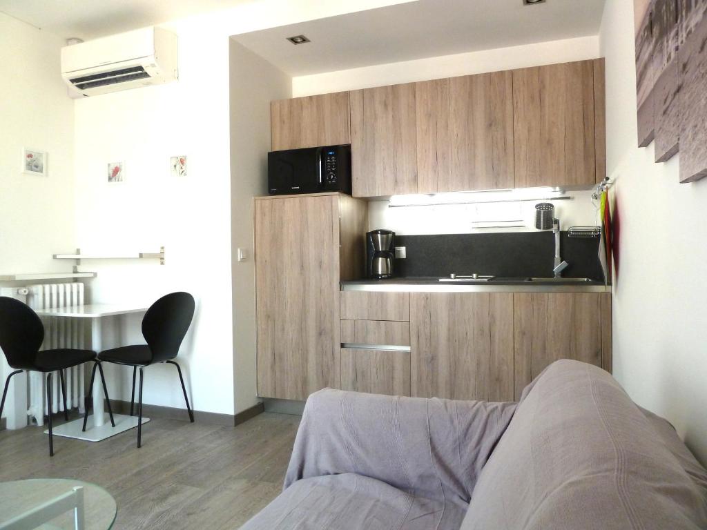 Appartement New 1 bedroom apt place Garibaldi 5 bis Cais de Pierlas 06300 Nice