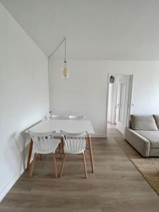 New 2 bedroom apartment to visit Paris