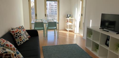 New and Central with free parking and 5min walk of subway station