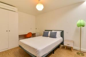 New apartment with easy access in traditional area