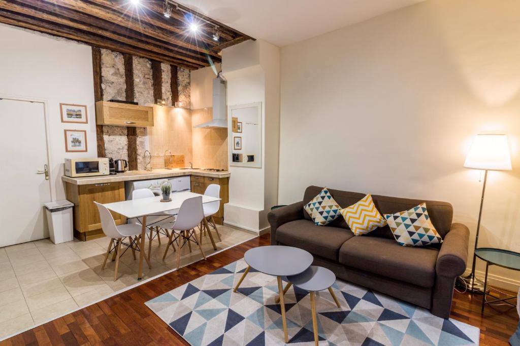 New chic flat : Le Marais - Place des Vosges 3 rue des Francs Bourgeois, 75004 Paris