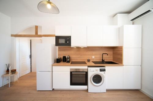 New fully equipped air-conditioned apartment