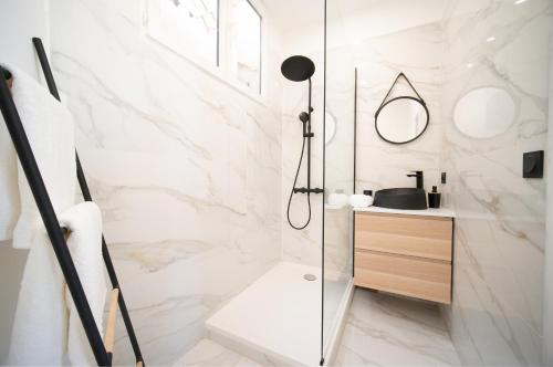 New fully equipped air-conditioned apartment