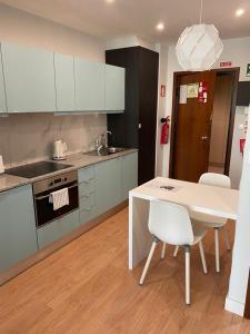 NEW!! Galé 411 Center Apartamento (Wi-Fi, estacionamento)