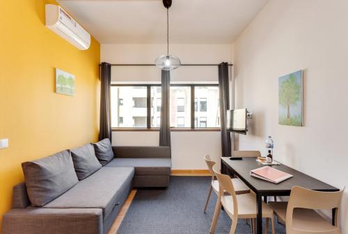 NEW Hopstays Oporto Poem - Apartamento na Praça da Galiza