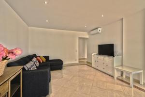 New Luxury Apartment in Quarteira