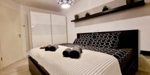 New Modern SelfCheckin FreeParking HighSpeed Wifi KingSizeBed