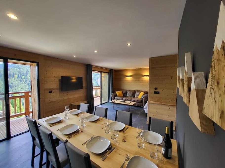 Appartement New *No 36* sleeps 8, Nr Morzine 36 route des bouts, la cote d'arbroz 74110 La Côte dʼArbroz