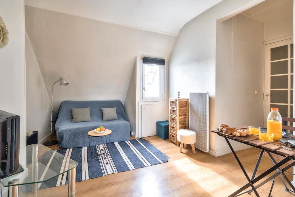 New Parisian Studio with View in the Central 11th 76 Rue Sedaine, 75011 Paris
