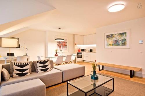 NEW! Penthouse with River View @ Baixa Alfama