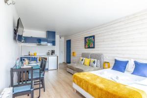 New proprietaire - Le Donna Victoria Surf