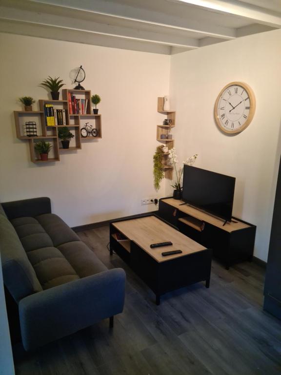 New&renovated cosy flat in The marais !!! 4-5 pers