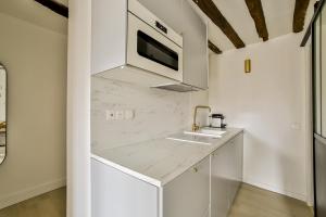 New&renovated cosy flat in The marais !!! 4-5 pers