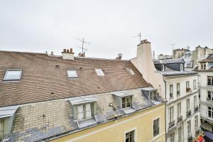 Appartement New&renovated cosy flat in The marais !!! 4-5 pers étage 4 22 Rue des Ecouffes 75004 Paris Île-de-France