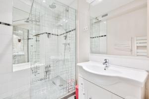 New renovated Saint Germain 2 Bedroom