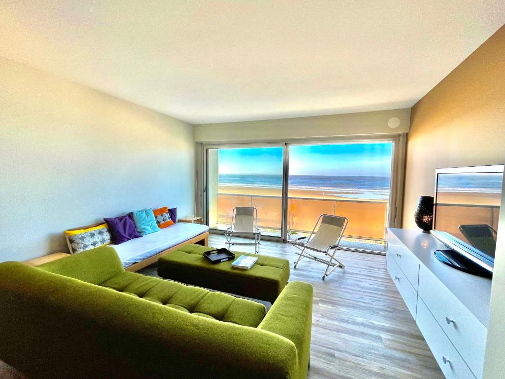 New ! Superbe Appartement Face Mer 3 Chambres 162 Boulevard Frédéric Garnier, 17200 Royan