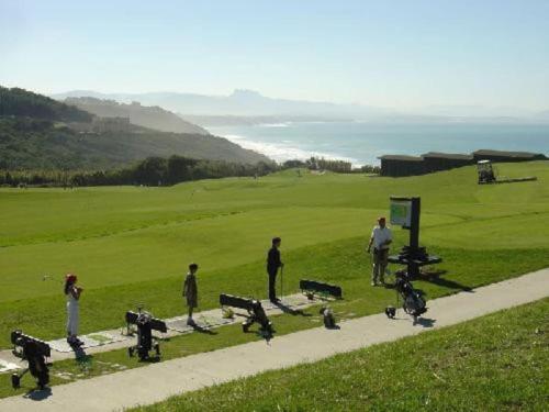 New: Swimming pool, near Golf and beaches