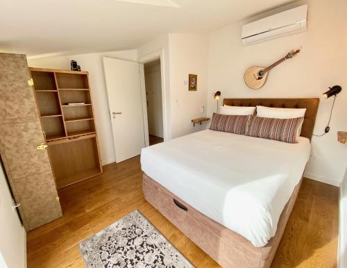 NEW Unique apartment in the center of Lisbon with views over the city and the Tagus river
