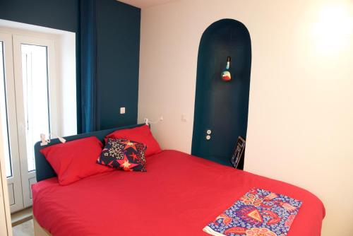 NEWLY RENOVATED FLAT- Batignolles Paris 17