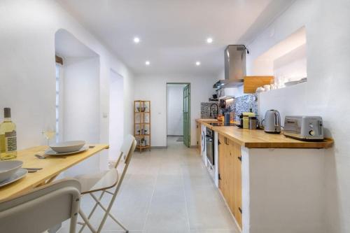 Newly renovated flat in historic city center