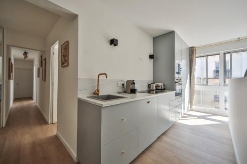 NEWs FLAT LUXURY IN HEART PARIS & PARKING