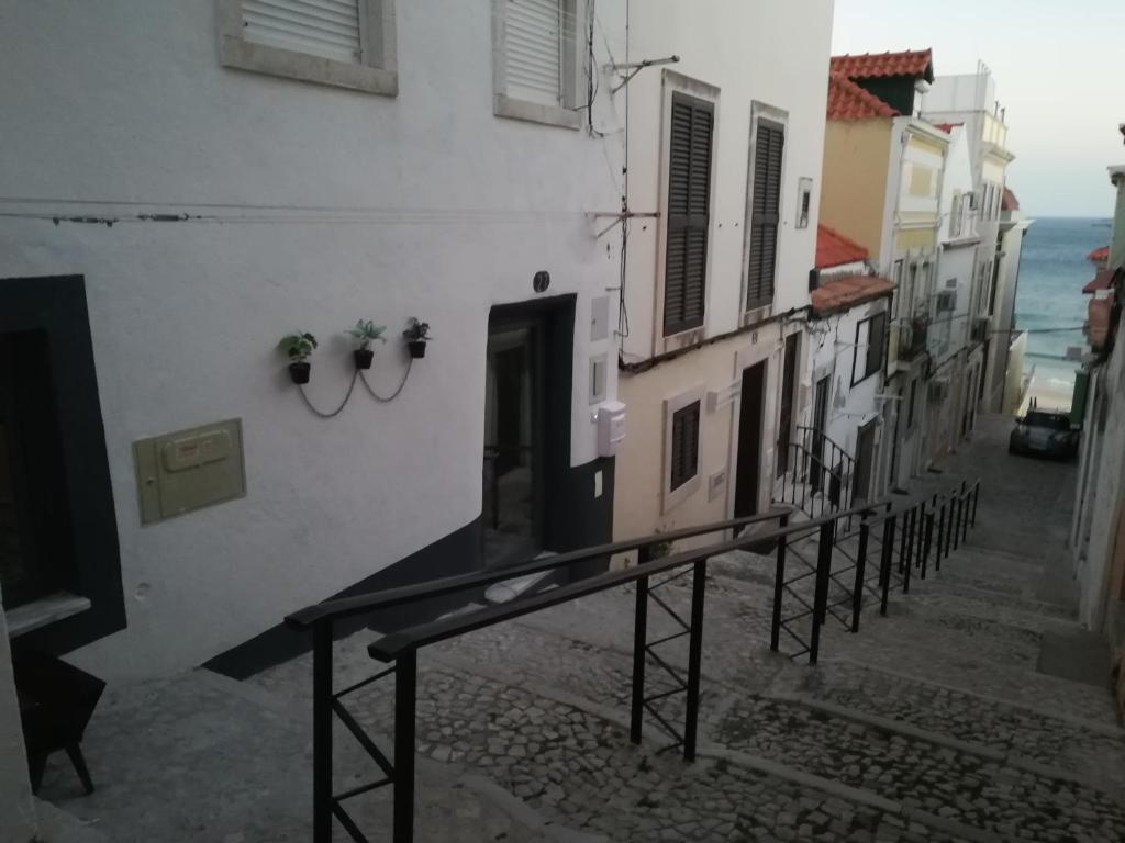 Appartement Ni House Rua Dom Sancho I nº 27 r/c 2970-744 Sesimbra