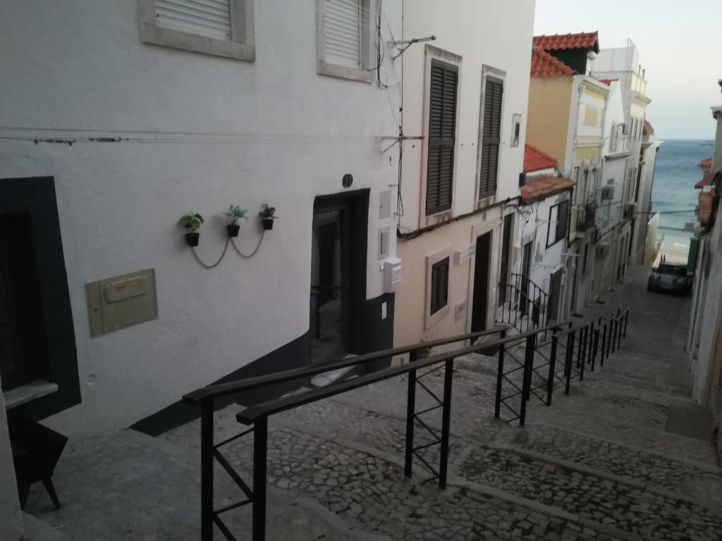 Ni House Rua Dom Sancho I nº 27 r/c, 2970-744 Sesimbra