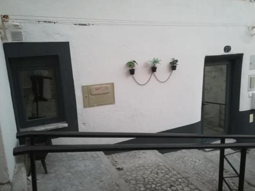 Ni House