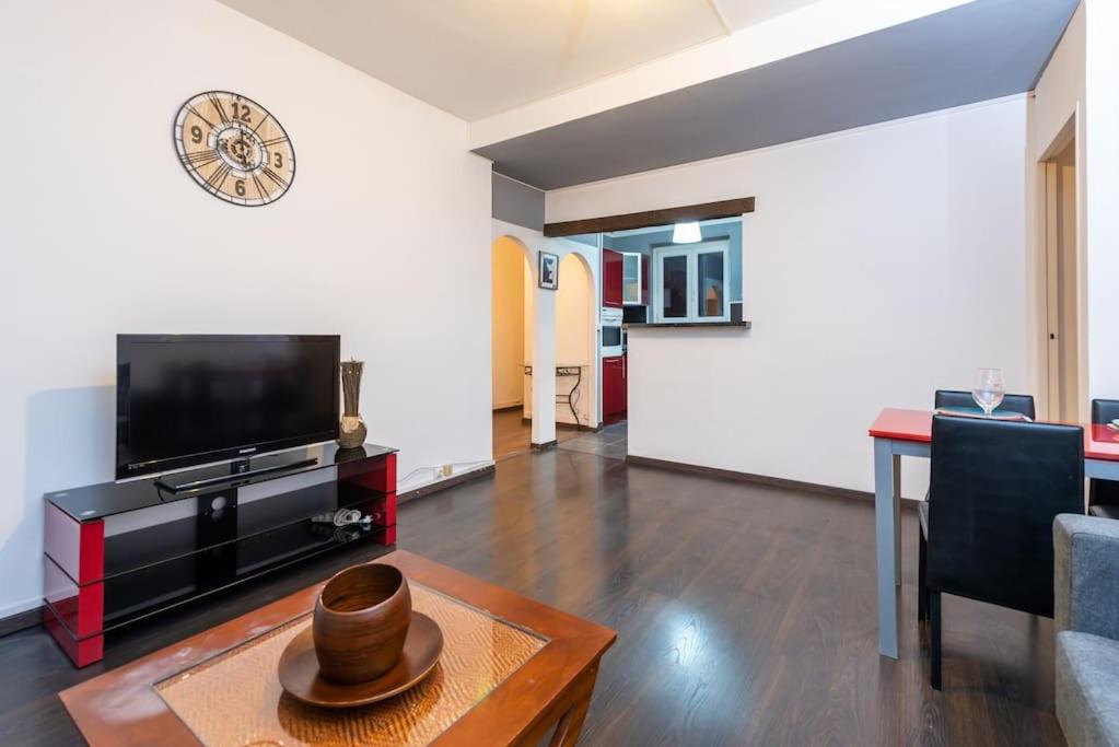 Nice 24m With Balcony Residence With Pool 30240 Le Grau-du-Roi