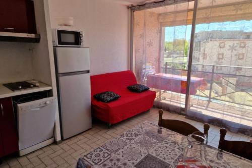 Nice 24m With Balcony Residence With Pool