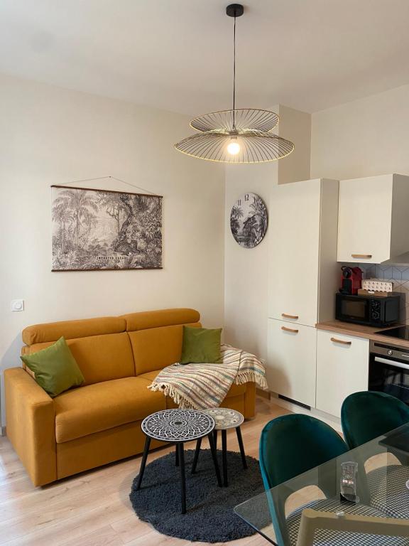 Nice 30m with garden furnished in Vincennes 94300 Vincennes