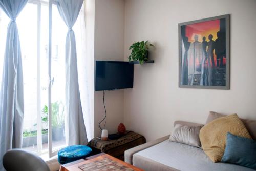 Nice 34m With Balcony In The Heart Of Paris