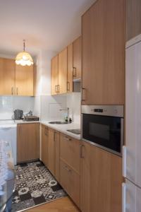 Nice 40m with balcony near Paris