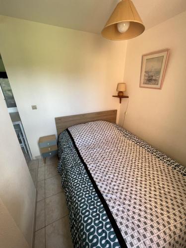 Nice 40m with loggia and beautiful sea view