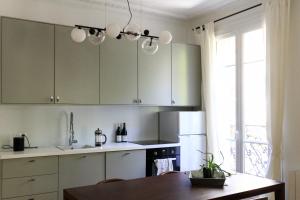 Nice 43m with balcony in the heart of Paris