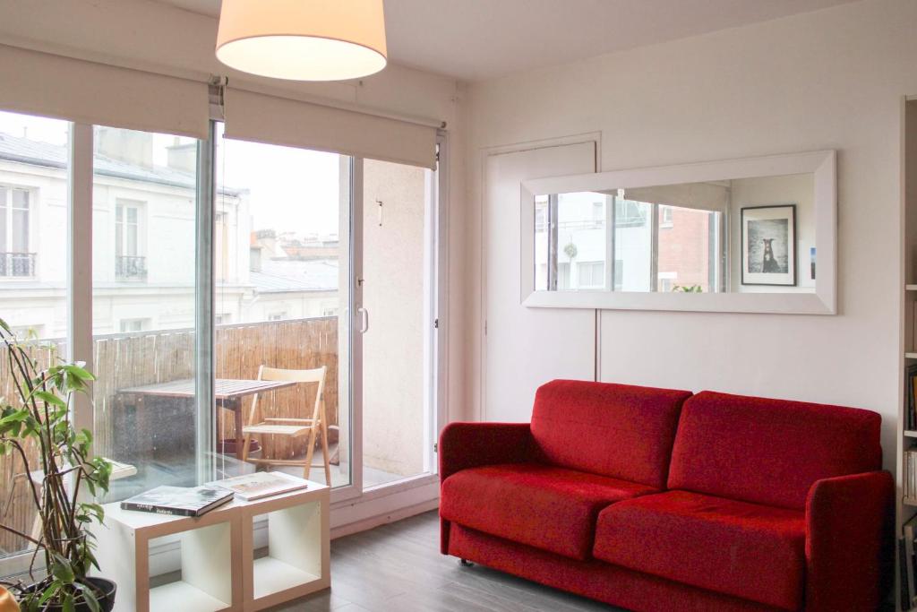 Appartement Nice 51m with balcony in the heart of Paris 17 Rue des Haies 75020 Paris